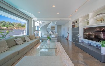 Property slide 44