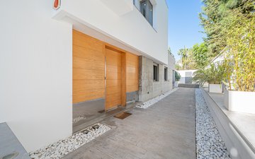 Property slide 39