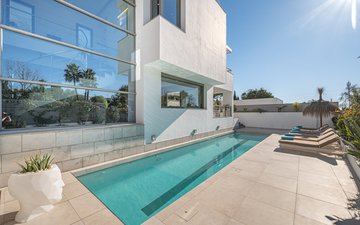 Property slide 22