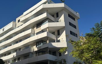 Property slide 34