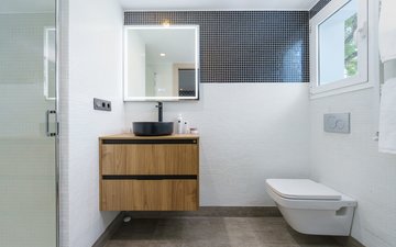 Property slide 40
