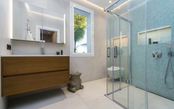 Property slide 21
