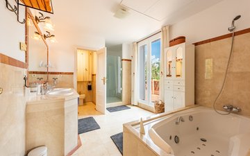 Property slide 14