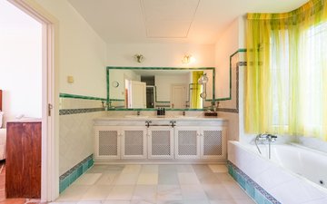 Property slide 20
