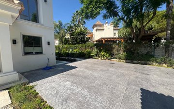 Property slide 11