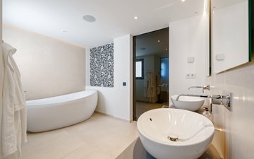 Property slide 24