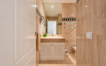 Property slide 21