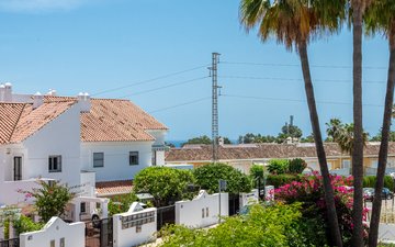 Property slide 25