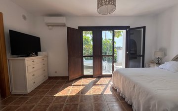 Property slide 16