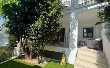 Property slide 10