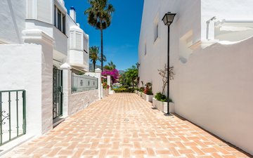 Property slide 29