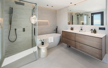 Property slide 10