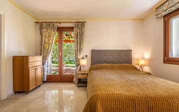 Property slide 18