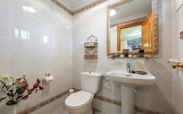 Property slide 25