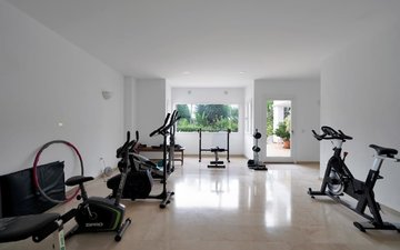 Property slide 22