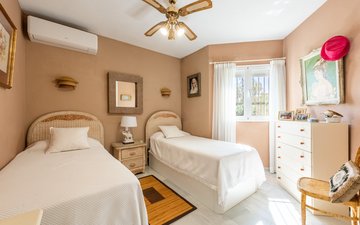 Property slide 17
