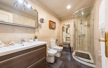 Property slide 18