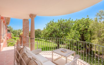 Property slide 22