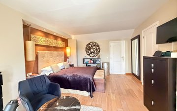Property slide 12