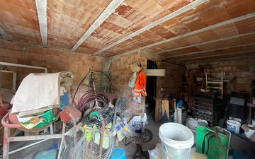 Property slide 24
