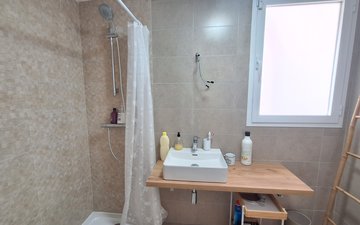 Property slide 19
