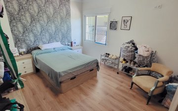 Property slide 21