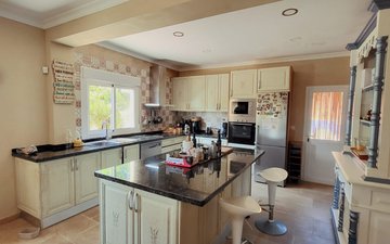 Property slide 17
