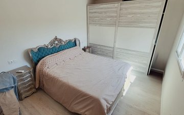 Property slide 31