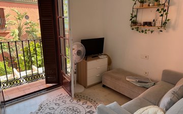 Property slide 10