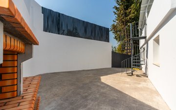 Property slide 20