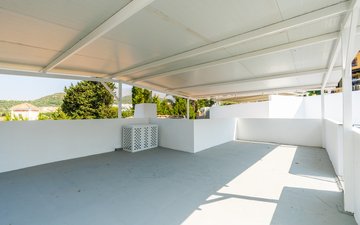 Property slide 22