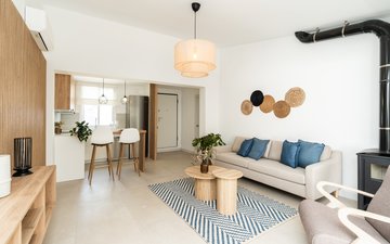 Property slide 4