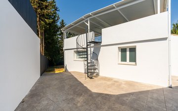 Property slide 18