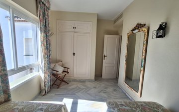 Property slide 10