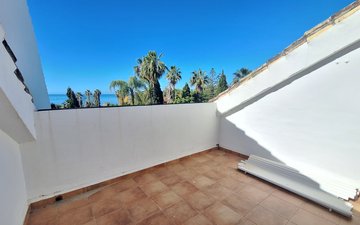 Property slide 17