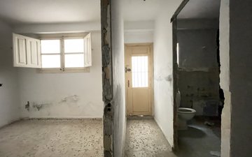Property slide 14