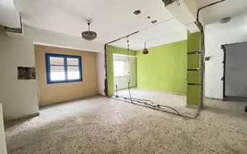 Property slide 21