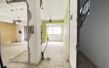 Property slide 27