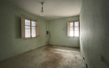 Property slide 17