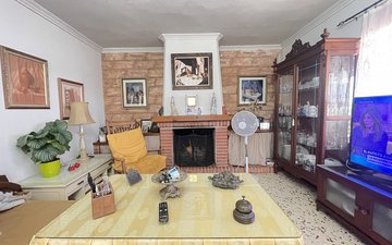 Property slide 16
