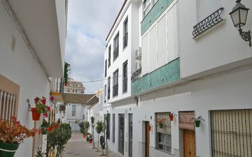 Property slide 23