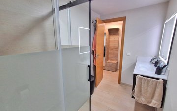 Property slide 20