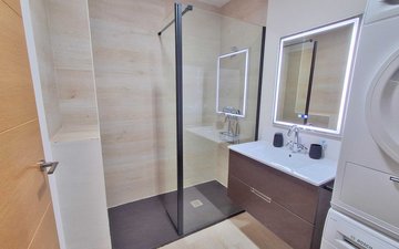 Property slide 22