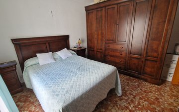 Property slide 14