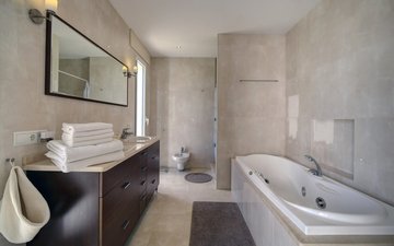 Property slide 31