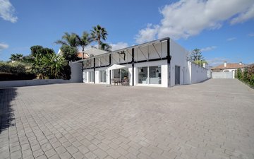 Property slide 40