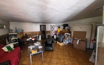 Property slide 25