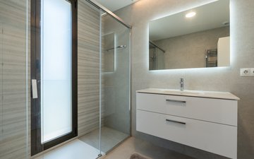 Property slide 16