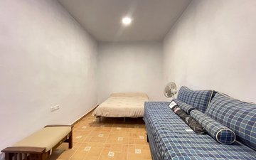 Property slide 16