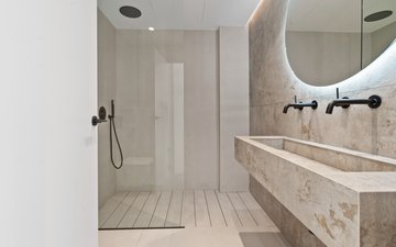 Property slide 16